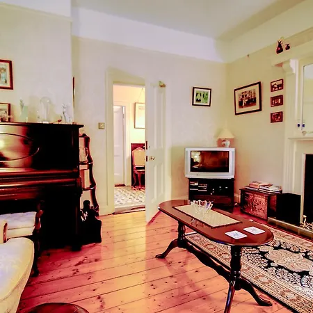 Bed & Breakfast St Judes Galway