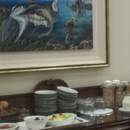 לינה וארוחת בוקר St Judes